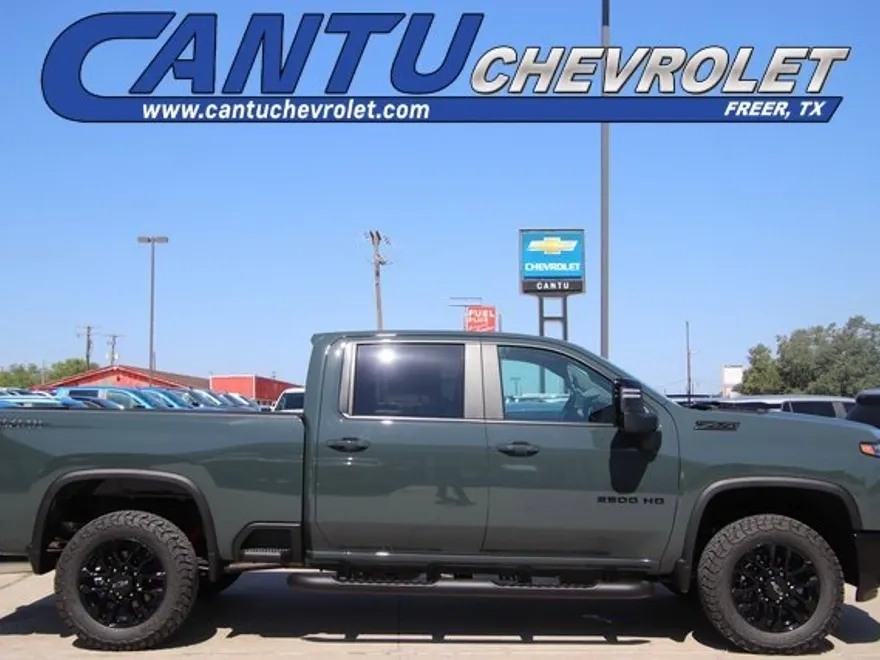 2025 Chevrolet Silverado 2500HD LT photo 1