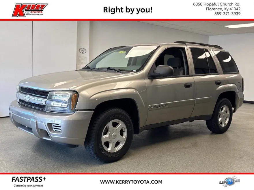 2002 Chevrolet Trailblazer LS photo 1