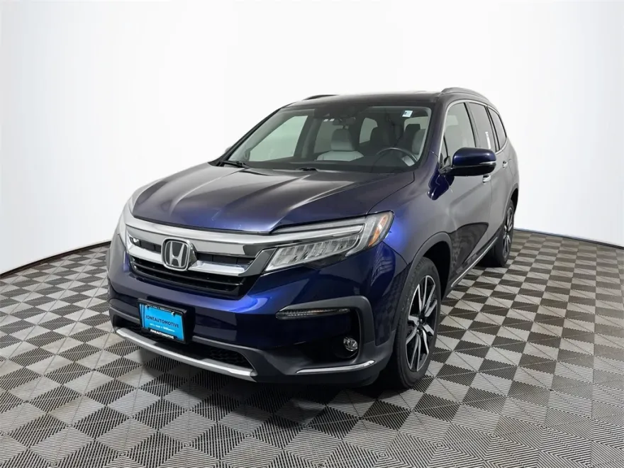 2022 Honda Pilot Touring photo 1