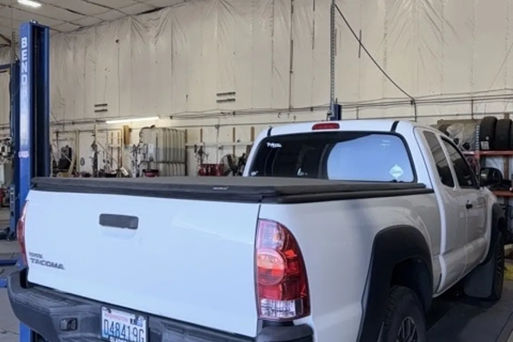 2015 Toyota Tacoma 4x4 Access Cab photo 1
