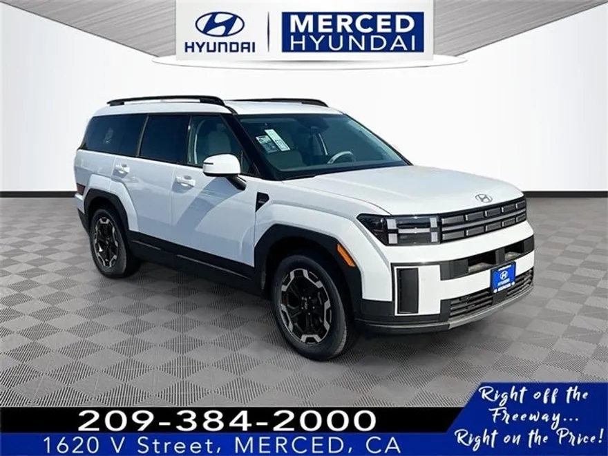2025 Hyundai Santa Fe SEL photo 1