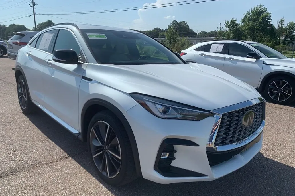 2024 Infiniti QX55 Luxe photo 1