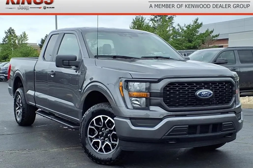 2023 Ford F-150 XL STX photo 1