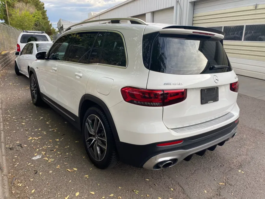 2022 Mercedes Benz GLB AMG 35 photo 1