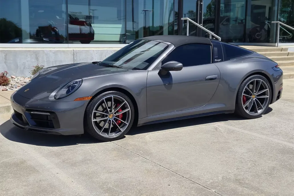 2021 Porsche 911 Targa 4S photo 1