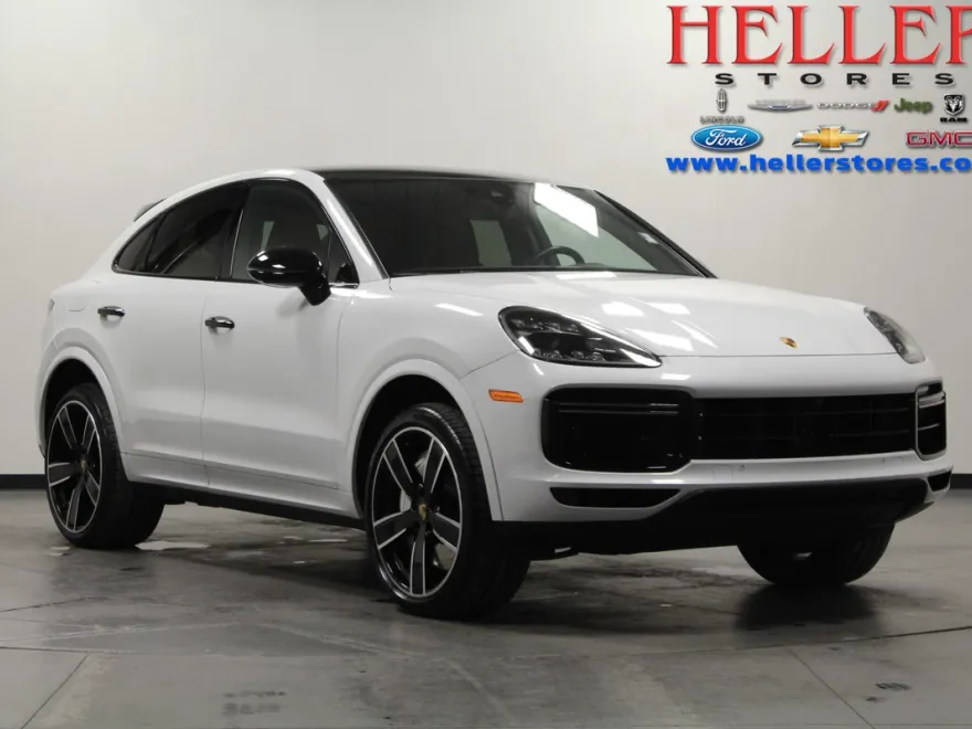 2023 Porsche Cayenne Coupe Turbo photo 1