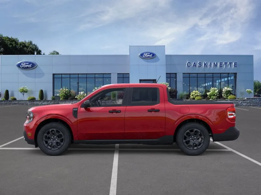 2025 Ford Maverick XLT photo 1