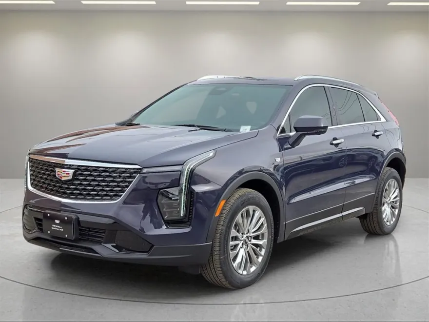 2025 Cadillac XT4 Premium Luxury photo 1