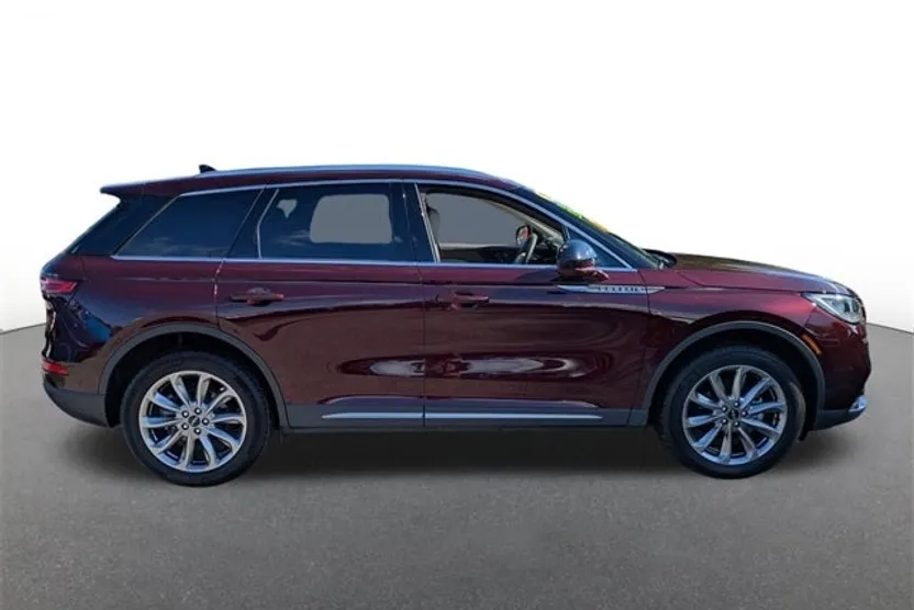 2021 Lincoln Corsair Standard photo 1