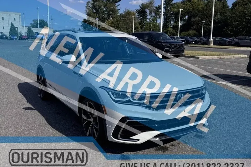 2024 Volkswagen Tiguan SEL R-Line Black photo 1