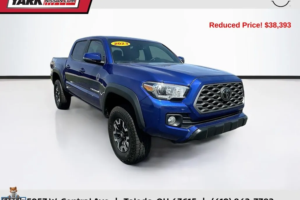 2023 Toyota Tacoma TRD V6 photo 1