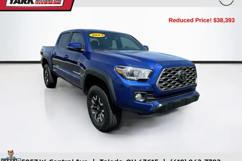 2023 Toyota Tacoma TRD V6 photo 1
