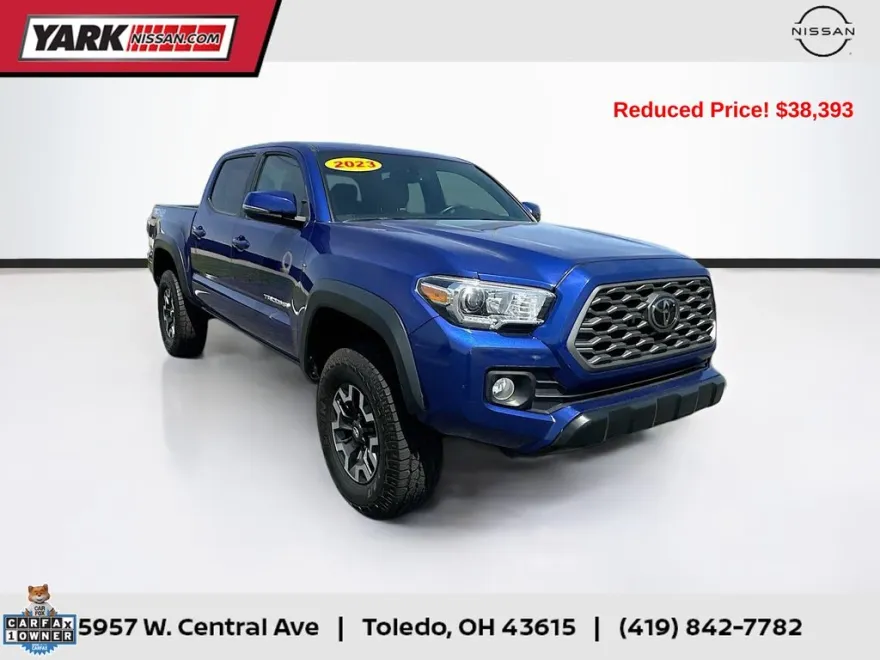 2023 Toyota Tacoma TRD V6 photo 1