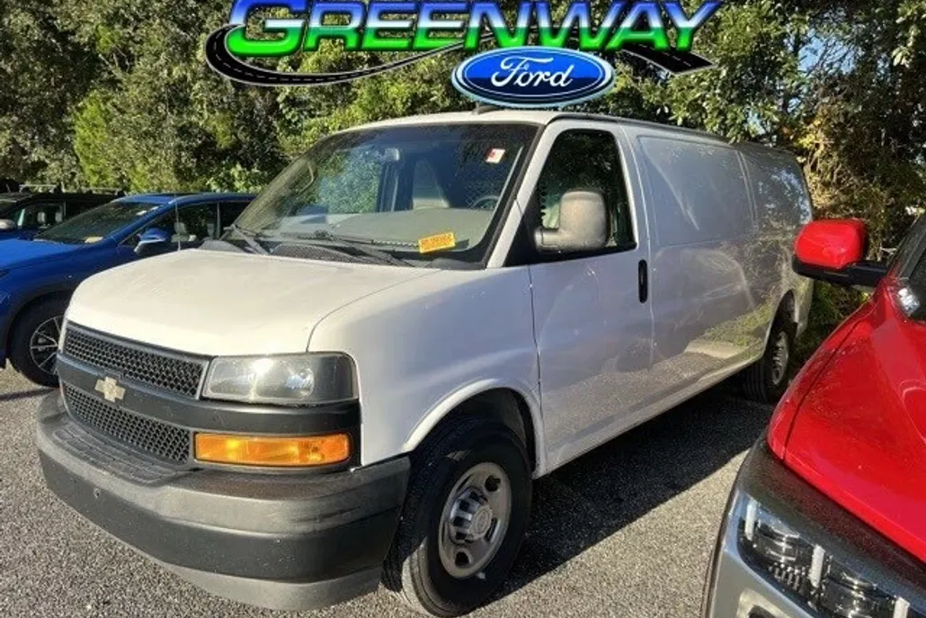 2018 Chevrolet Express Work Cargo Van photo 1