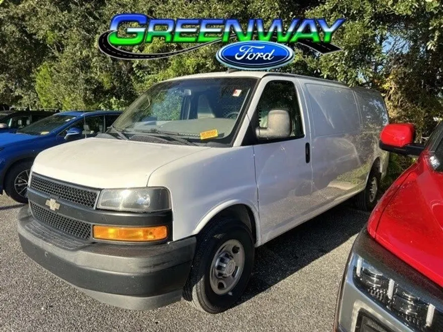 2018 Chevrolet Express Work Cargo Van photo 1