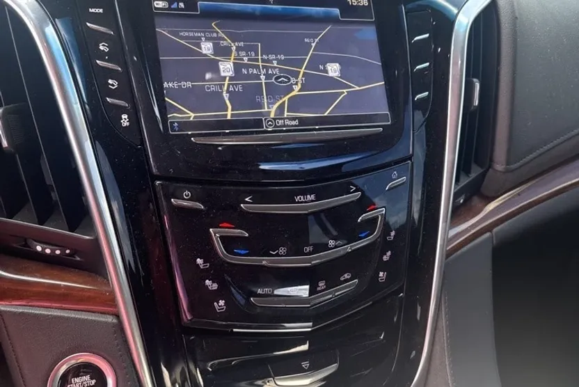2019 Cadillac Escalade Premium Luxury photo 1