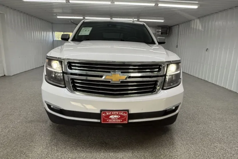2017 Chevrolet Tahoe Premier photo 1