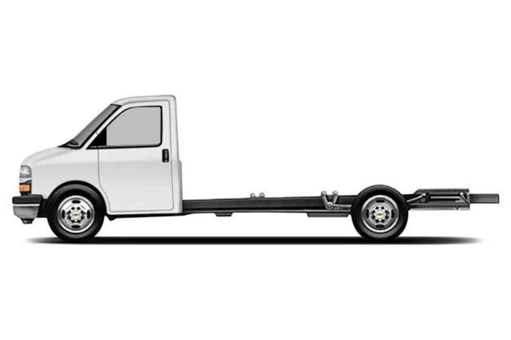 2015 Chevrolet Express Cutaway Work Van photo 1
