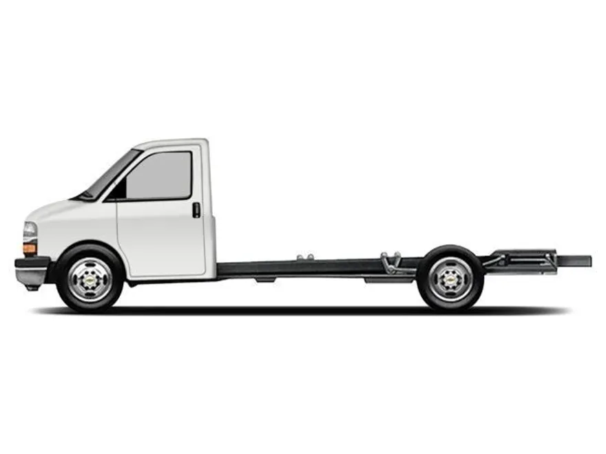 2015 Chevrolet Express Cutaway Work Van photo 1