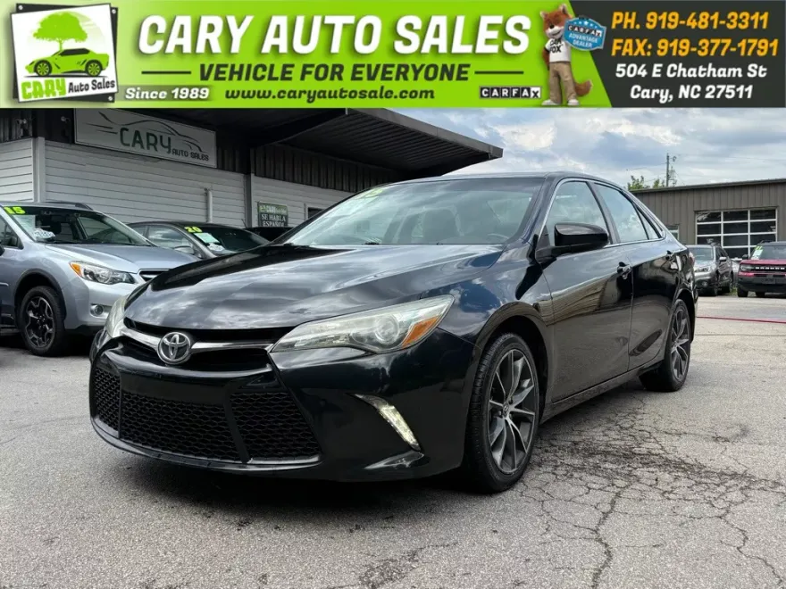 2015 Toyota Camry XSE photo 1
