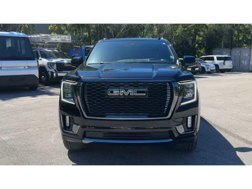 2024 Gmc Yukon Denali Ultimate photo 1