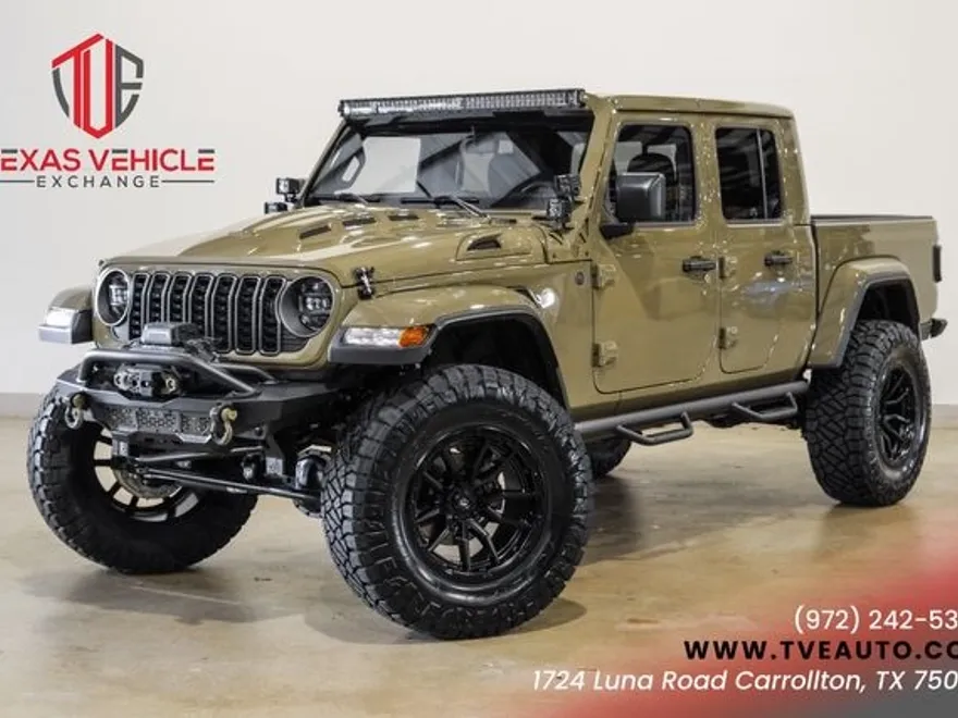 2025 Jeep Gladiator Sport photo 1