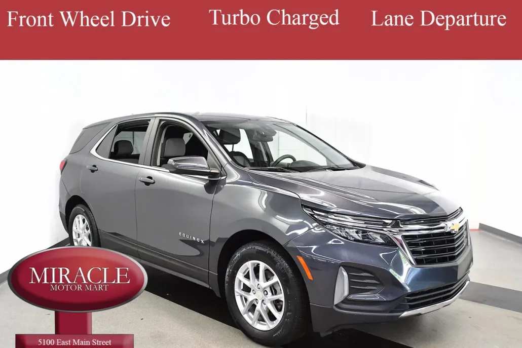 2023 Chevrolet Equinox LT photo 1