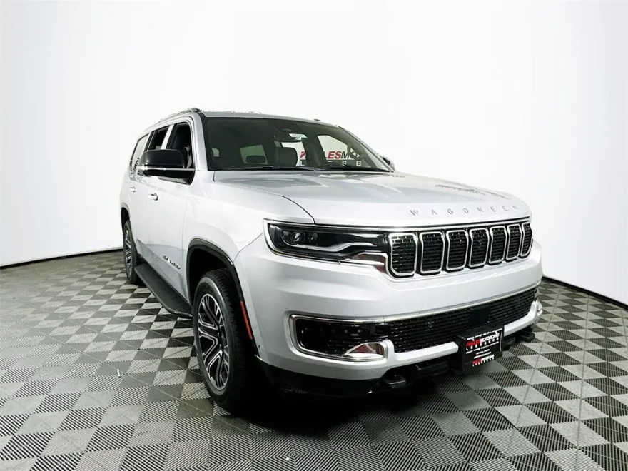 2024 Jeep Wagoneer photo 1