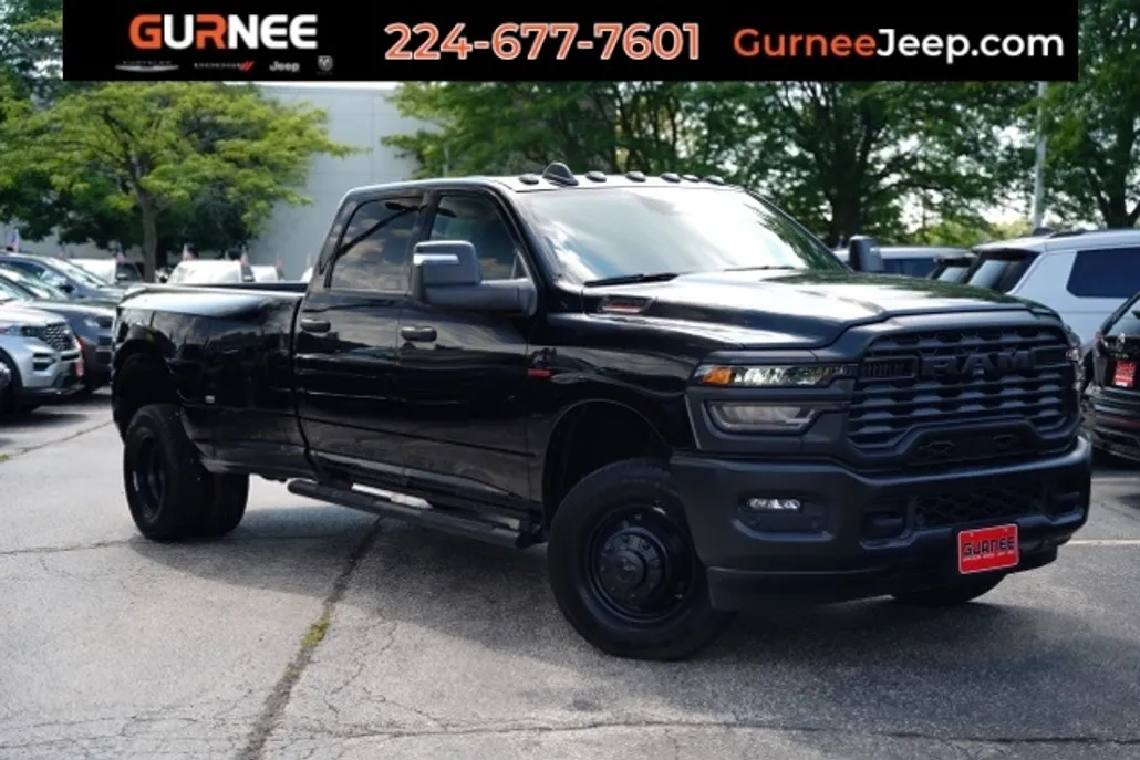 2025 Ram 3500 Tradesman photo 1