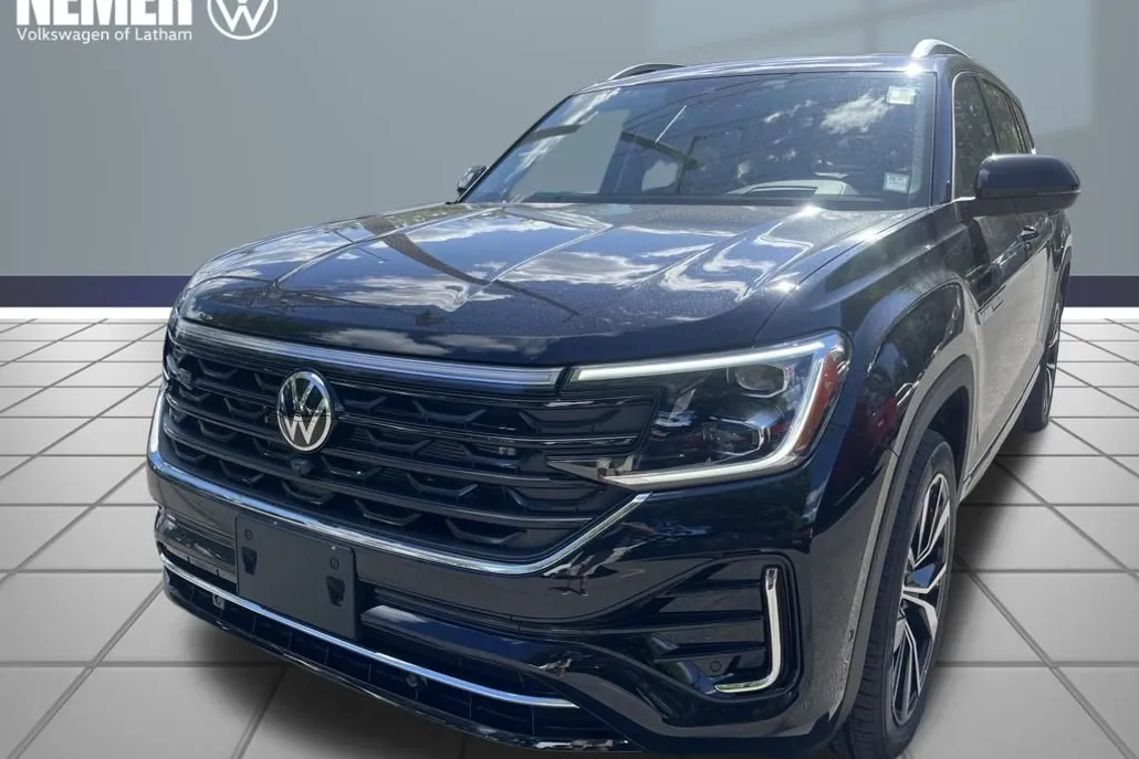2026 Volkswagen Atlas SEL Premium R-Line photo 1