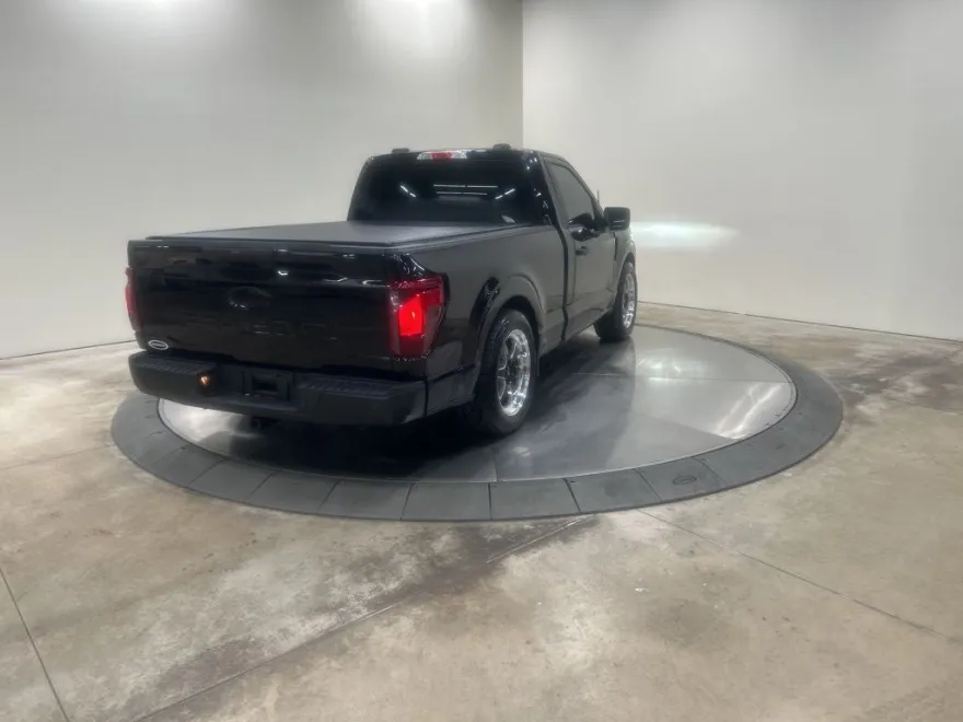 2025 Ford F-150 XL photo 1