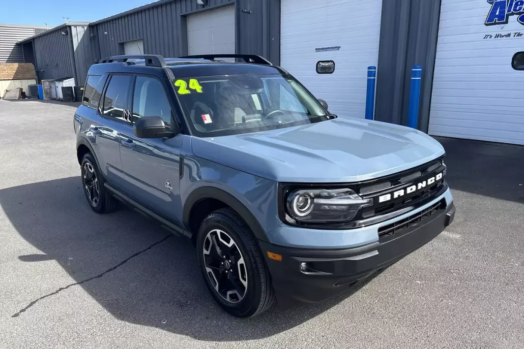 2024 Ford Bronco Sport Outer Banks photo 1