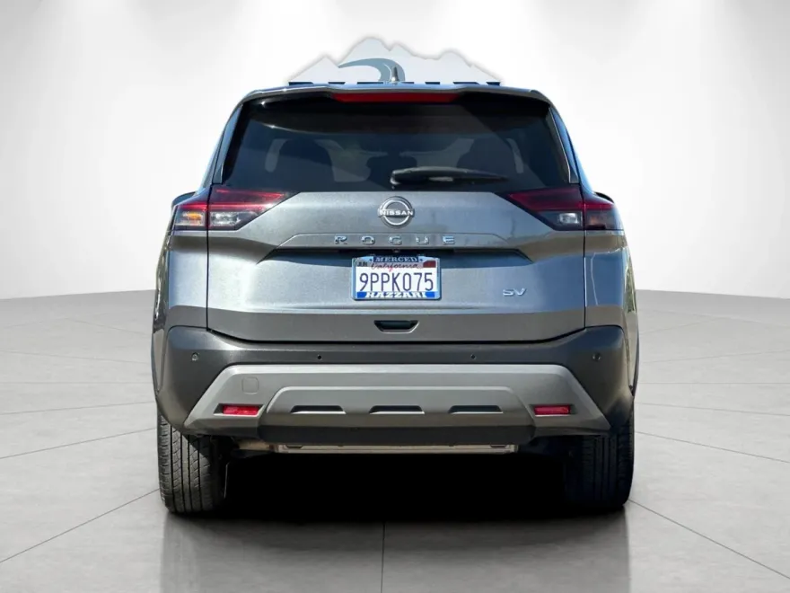 2023 Nissan Rogue SV photo 1