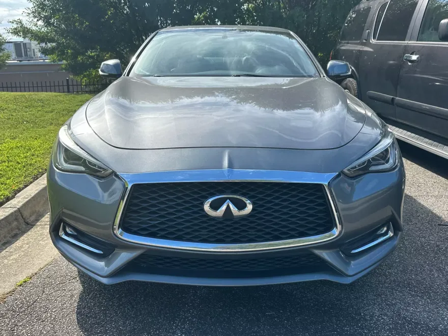 2017 Infiniti Q60 2.0t Premium photo 1