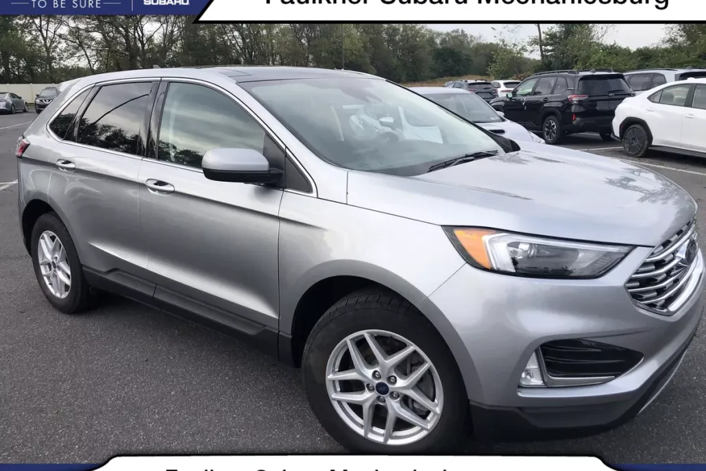 2022 Ford Edge SEL photo 1