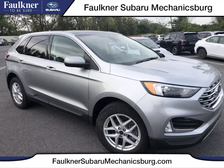 2022 Ford Edge SEL photo 1