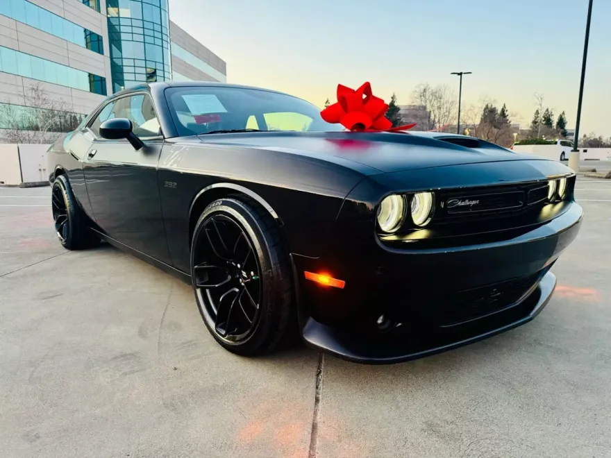2021 Dodge Challenger R/T Scat Pack photo 1