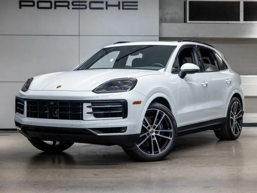 2025 Porsche Cayenne photo 1