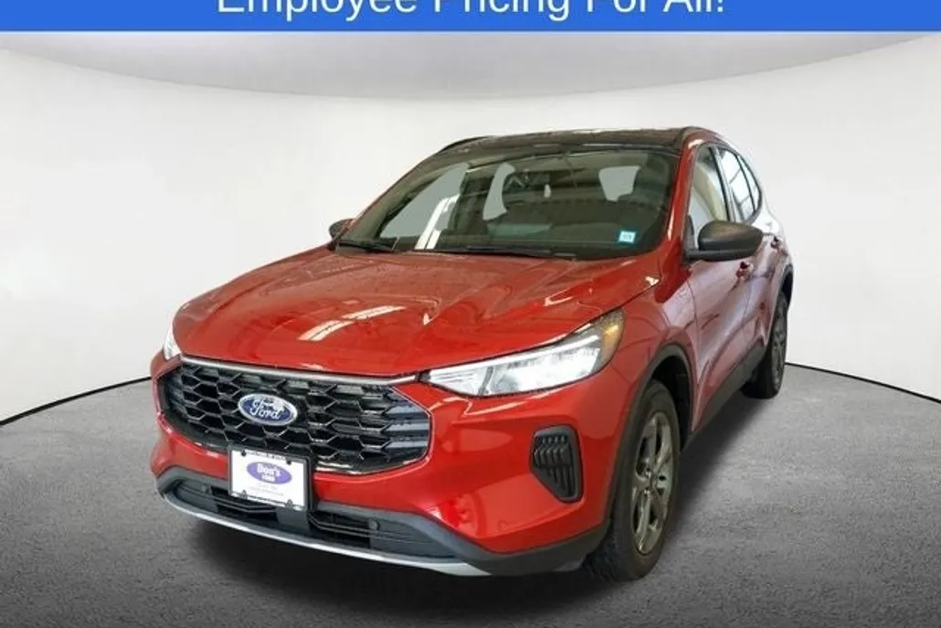 2025 Ford Escape ST-Line photo 1