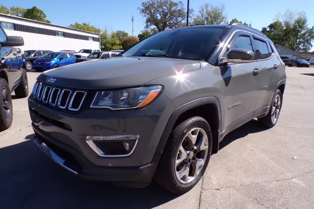 2020 Jeep Compass Limited photo 1