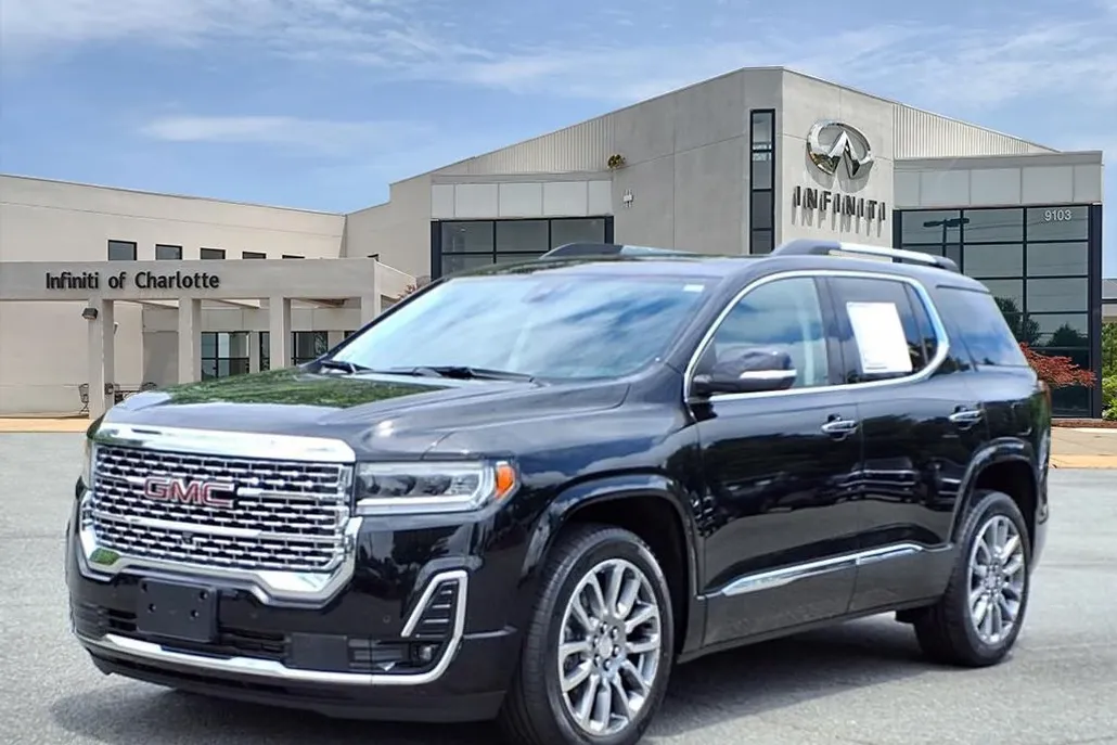 2023 Gmc Acadia Denali photo 1