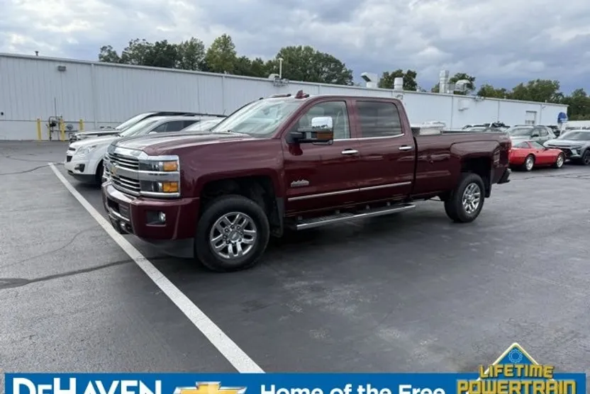 2016 Chevrolet Silverado 3500HD High Country photo 1