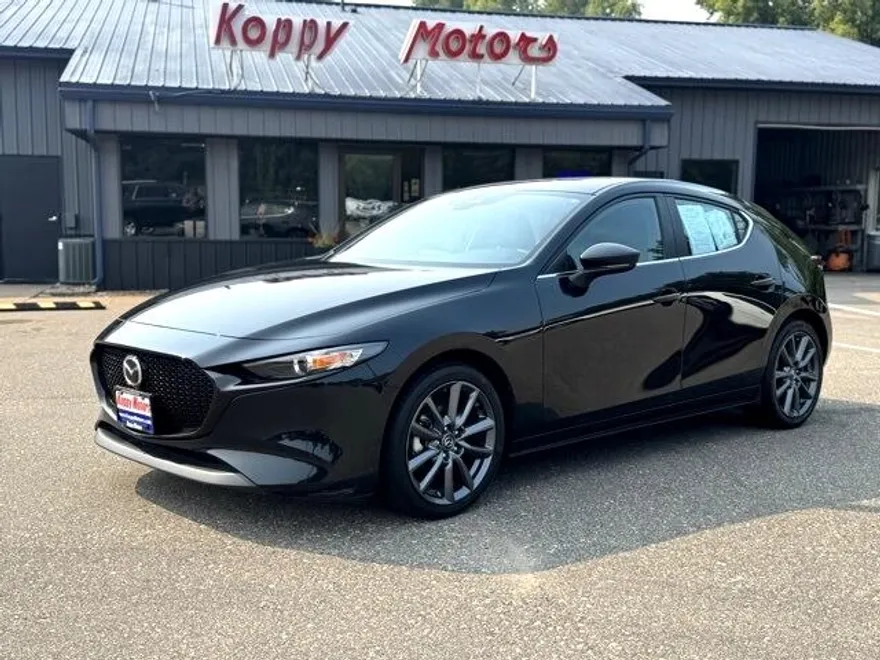 2023 Mazda Mazda3 2.5 Select photo 1