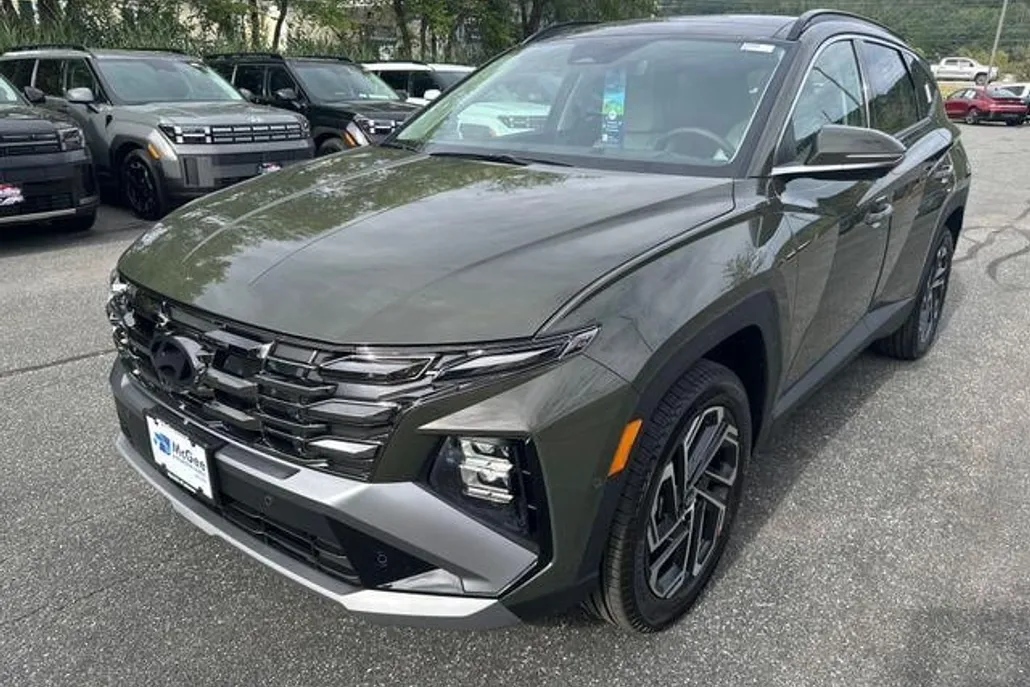 2025 Hyundai Tucson Limited photo 1