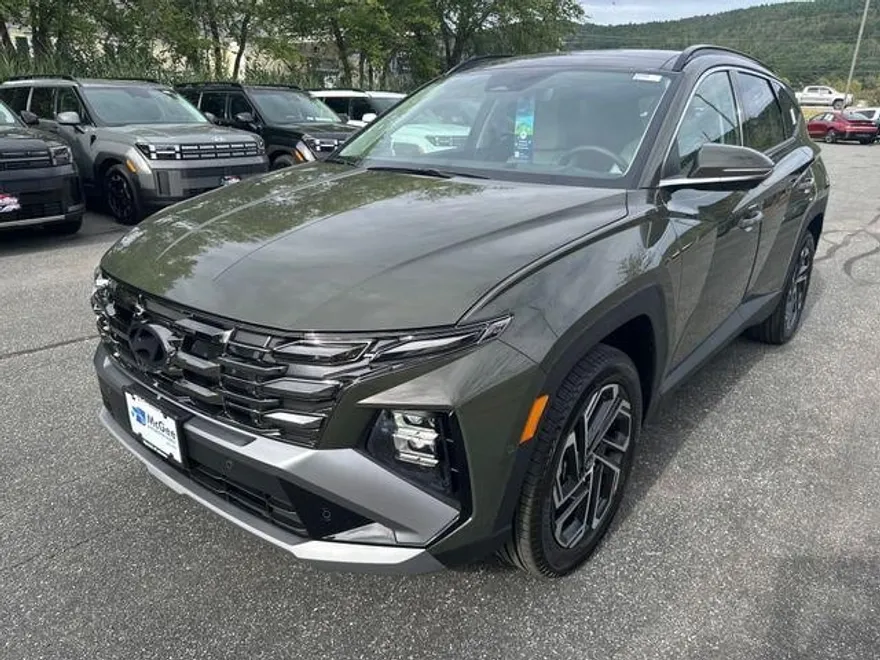 2025 Hyundai Tucson Limited photo 1