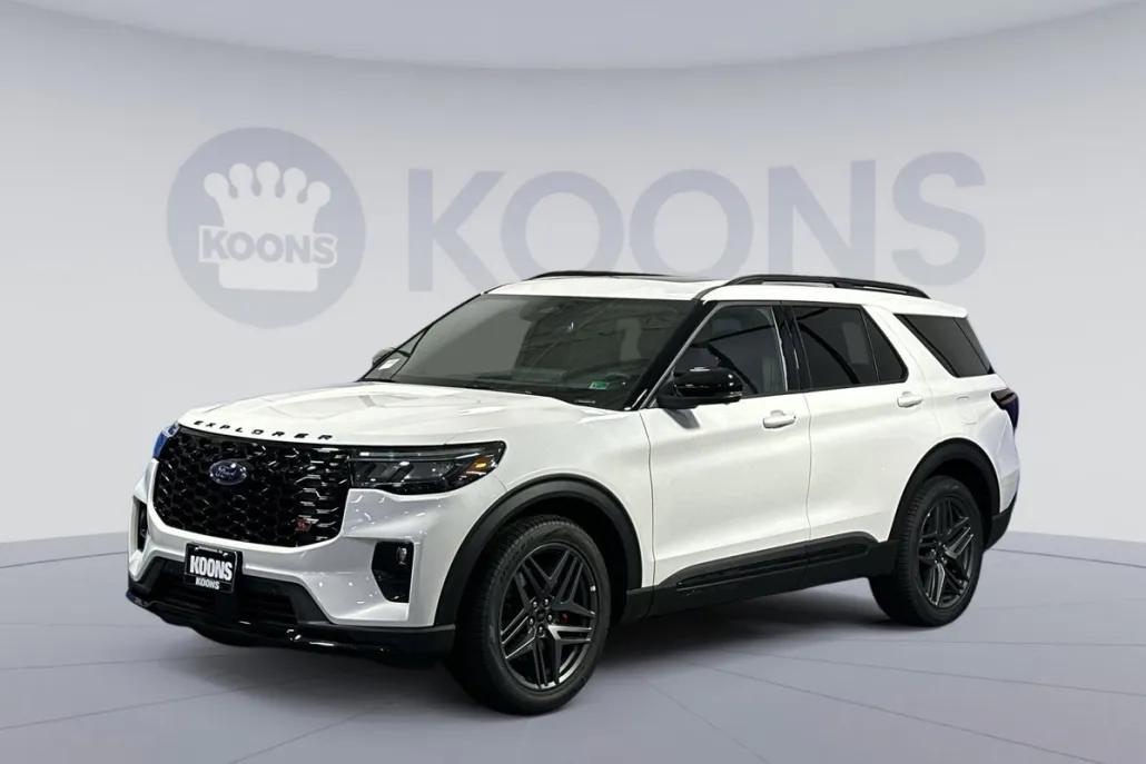 2025 Ford Explorer ST photo 1