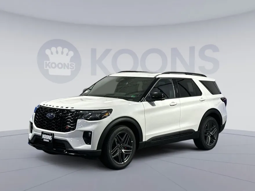 2025 Ford Explorer ST photo 1