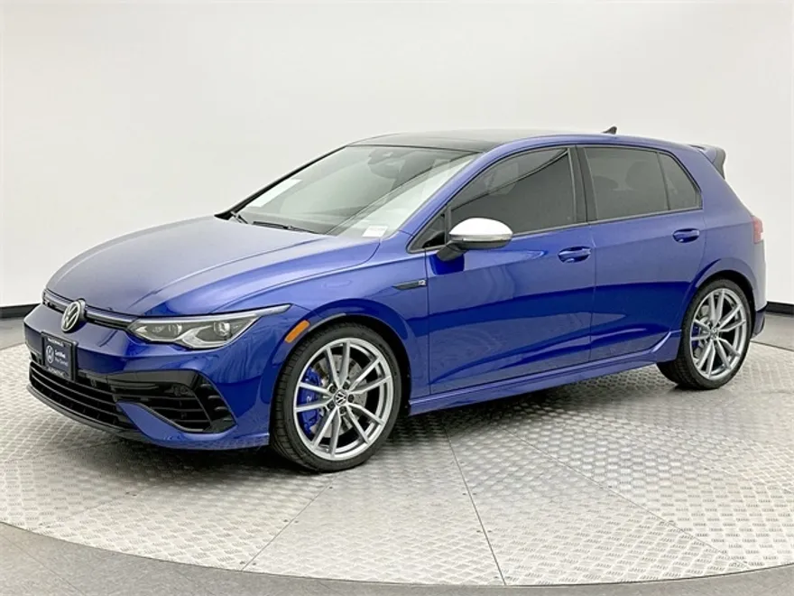 2024 Volkswagen Golf R TSI photo 1