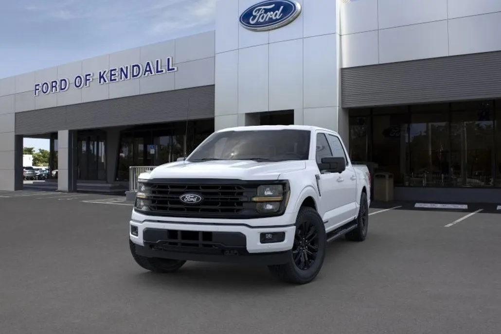 2025 Ford F-150 XLT photo 1