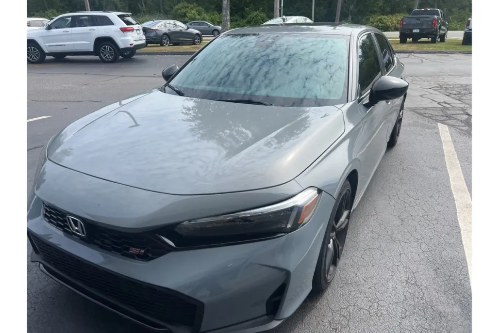 2025 Honda Civic Si photo 1